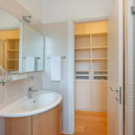 Easyhomes - Piazza Erculea Lägenhet